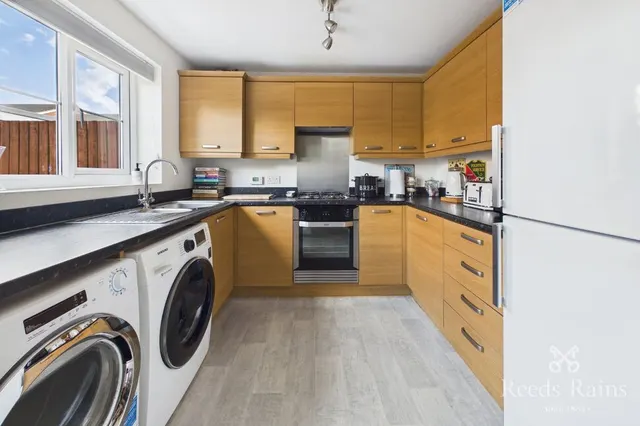 Photo 3 — Mill Place, Castleford, West Yorkshire, WF10