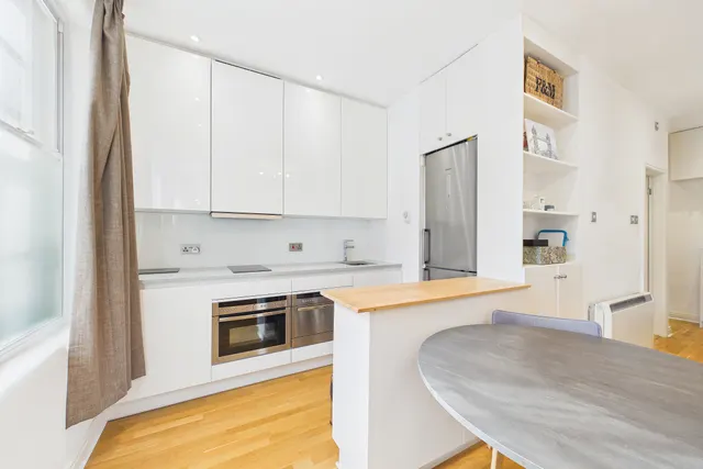 Ambrosden Avenue, Westminster, SW1P, photo 3