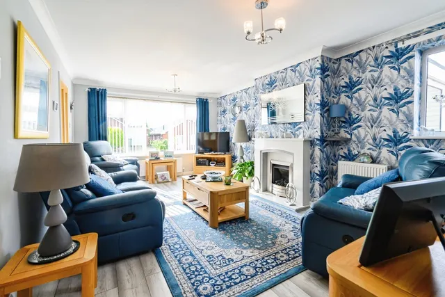Westerdale Drive, Bolton, BL3, photo 2