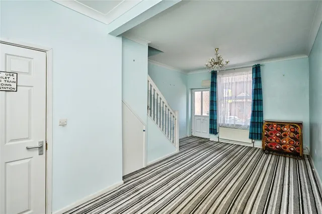 Fitzroy Street, Sandown, PO36, photo 2