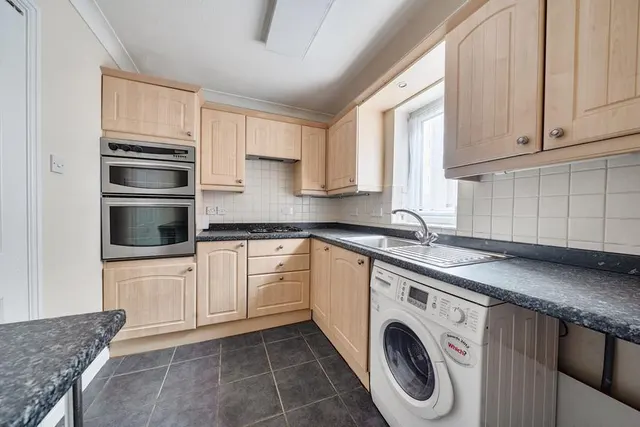 South View Gardens, Newbury, RG14, photo 3