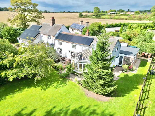 Heath Road, Bromstead, TF10, photo 1