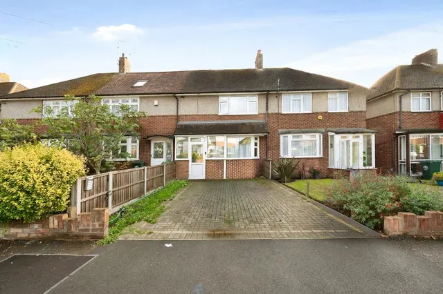 Elgin Avenue, Ashford, TW15, photo 1