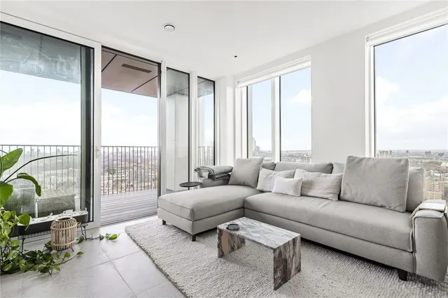 Cendal Crescent, London, E1, photo 1