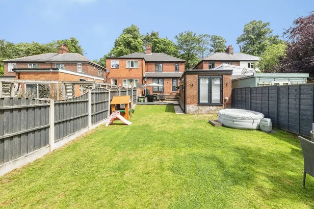 Darrington Road, Pontefract, photo 1