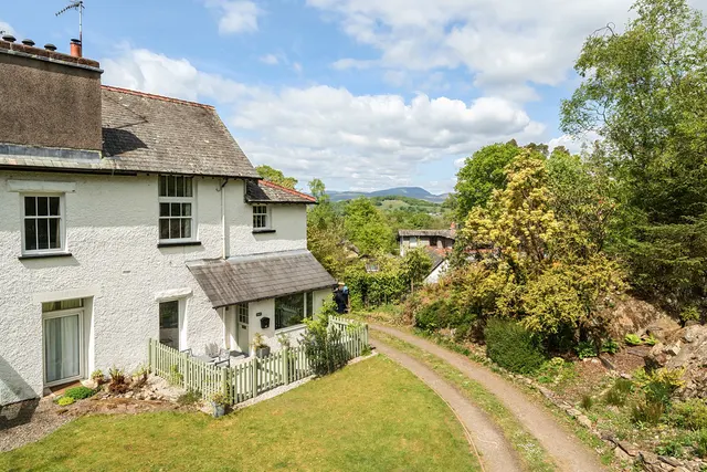 Lickbarrow Road, LA23, photo 1