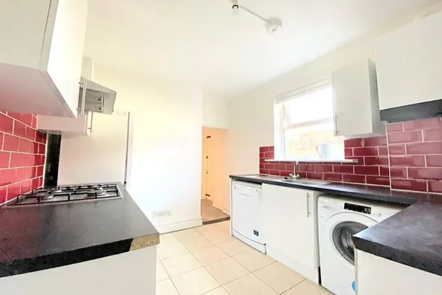 Bramble Road, Southsea, PO4, photo 2