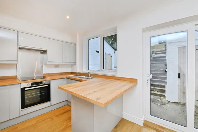Pasley Street, Plymouth, PL2, photo 3