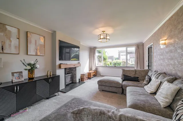 Thornbank Close, Hopwood, photo 3