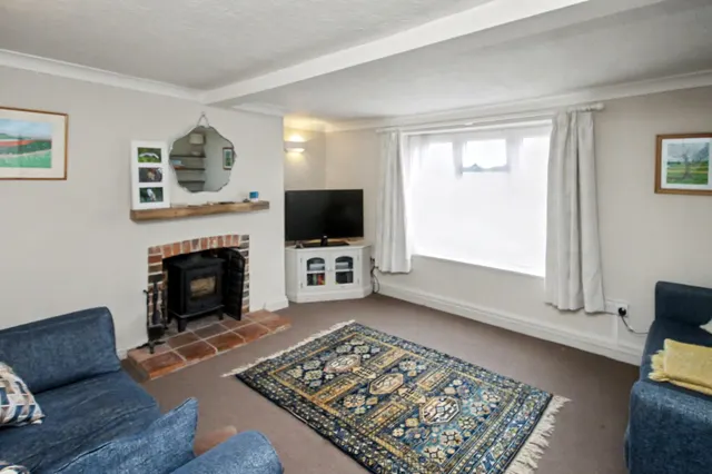 Charming Cottage Close to Holt Town C, photo 2