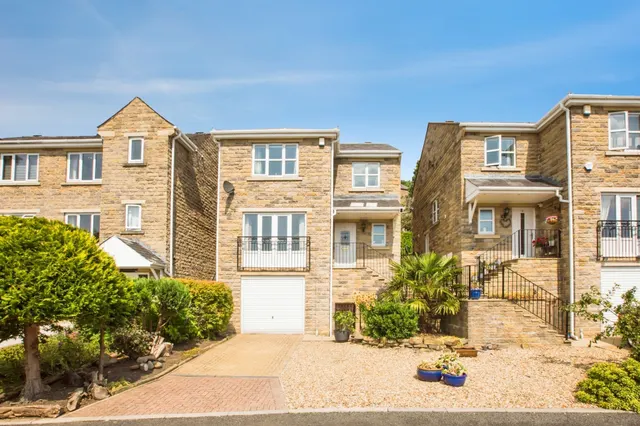 Hillbeck, Halifax, photo 1