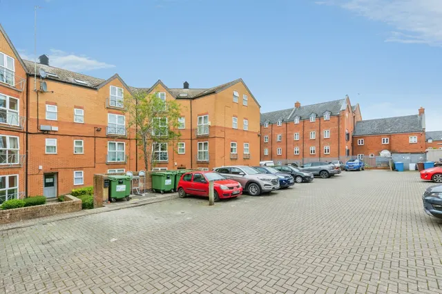 Newland Road, Banbury, OX16, photo 1
