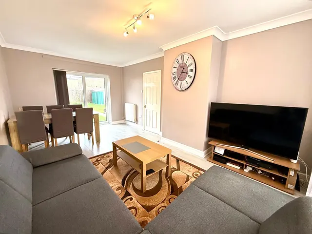 Photo 3 — Cranmore Avenue, Swindon, Wiltshire, SN3 2EQ