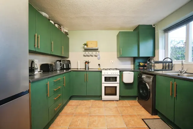 Maple Avenue, Chepstow, NP16, photo 2