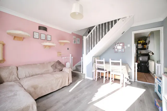 Maple Avenue, Chepstow, NP16, photo 1