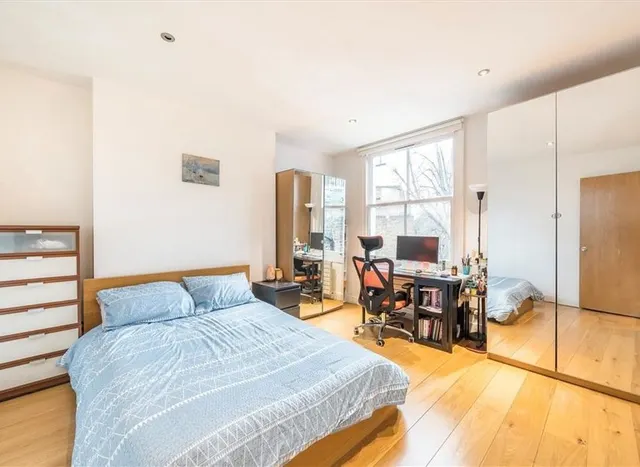 Photo 2 — Warwick Road, South Kensington, SW5