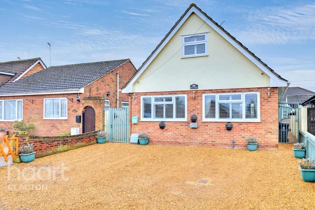 Alpha Road, Clacton-On-Sea, CO16, photo 1