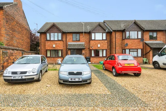 St. Leonards Avenue, Bedford, Bedfordshire, MK42, photo 1