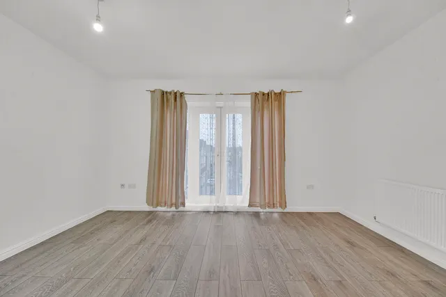Blackthorn Road, Ilford, IG1, photo 3