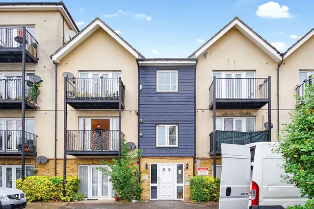 Blackthorn Road, Ilford, IG1, photo 1