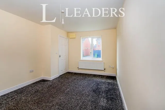 Fossitt Place, Kirton, PE20, photo 2