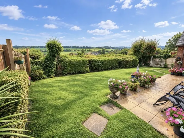 White Horse View, Cherhill, photo 2