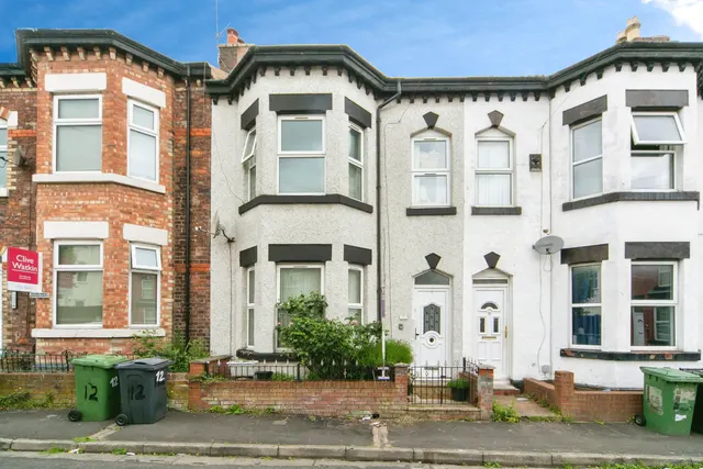 Laurel Road, Birkenhead, CH42, photo 1