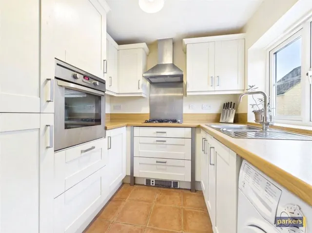 Collier Crescent, Witney, OX28, photo 3