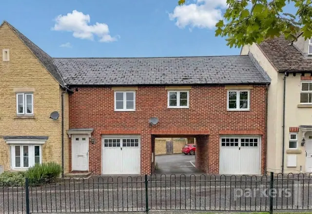 Collier Crescent, Witney, OX28, photo 1