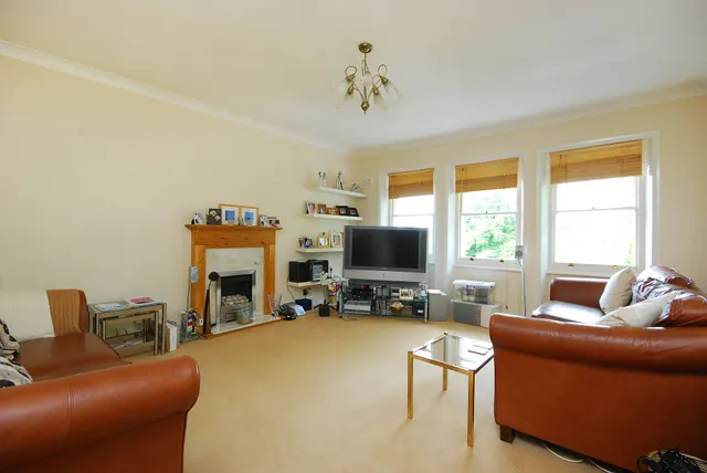 Photo 2 — 43c Leyland Road, London