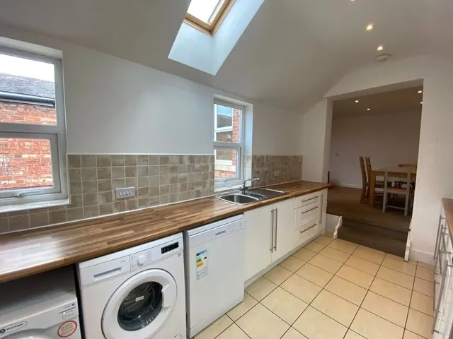Glenthorn Road, Newcastle upon Tyne, NE2, photo 3