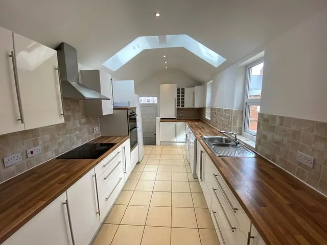 Glenthorn Road, Newcastle upon Tyne, NE2, photo 1