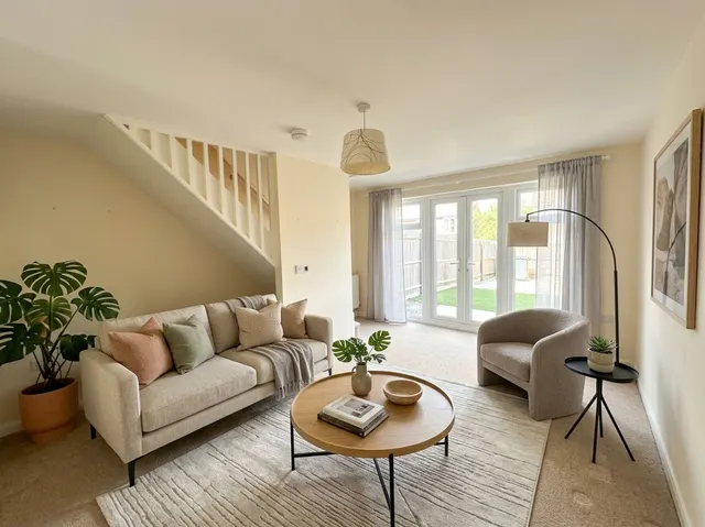 Photo 2 — Marmion Close, Market Harborough, LE16