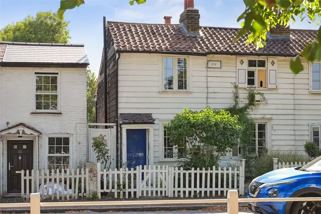 First Cross Road, Twickenham, TW2 5QA, photo 1