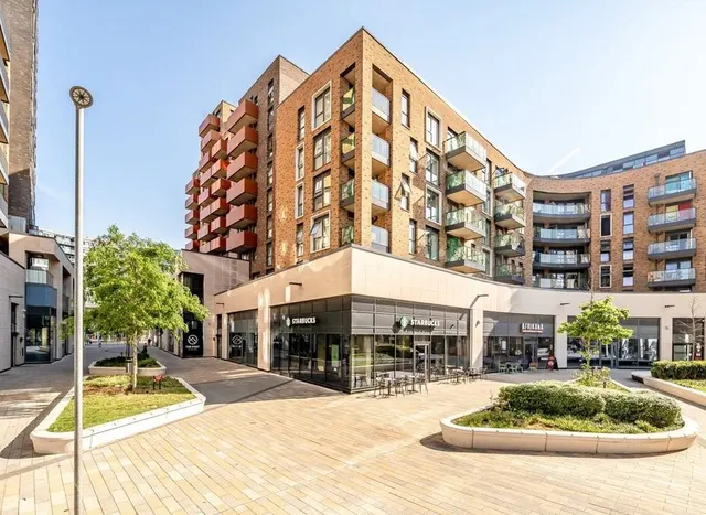 Smithy Lane, Hounslow, TW3, photo 1