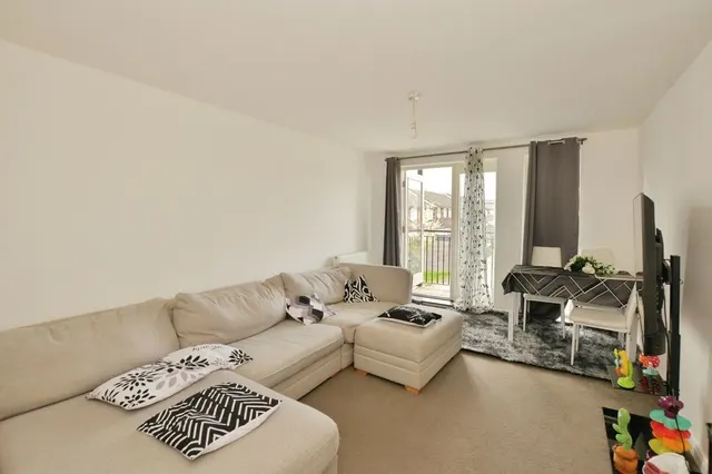 Photo 2 — Speldhurst Close, Ashford, Kent, TN23