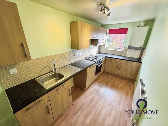 Photo 3 — Speldhurst Close, Ashford, Kent, TN23