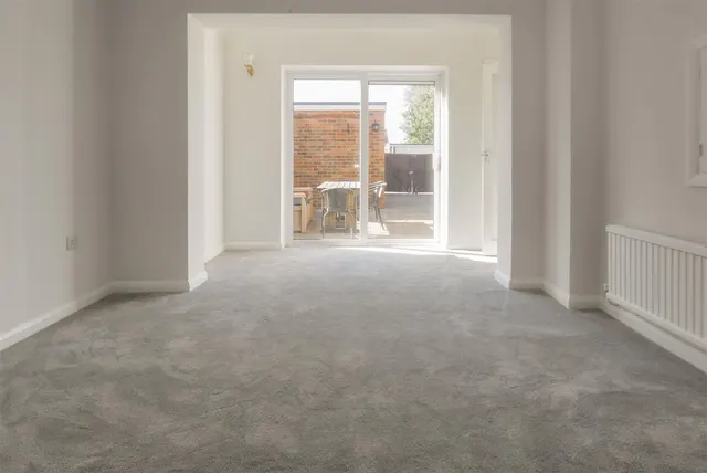 Cornfield Close, Littlehampton, photo 3