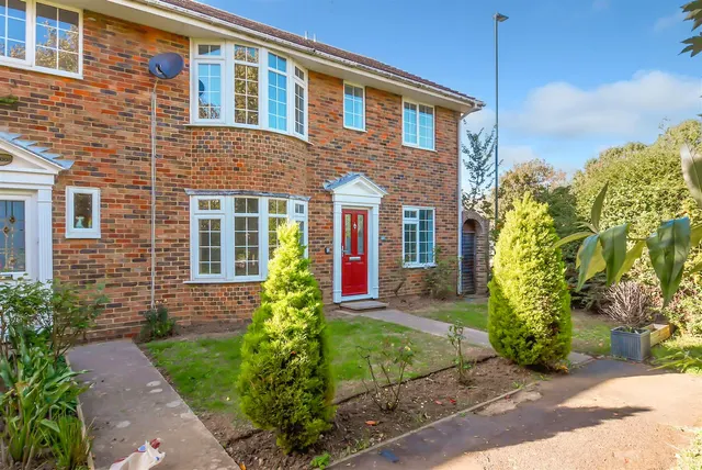 Cornfield Close, Littlehampton, photo 1