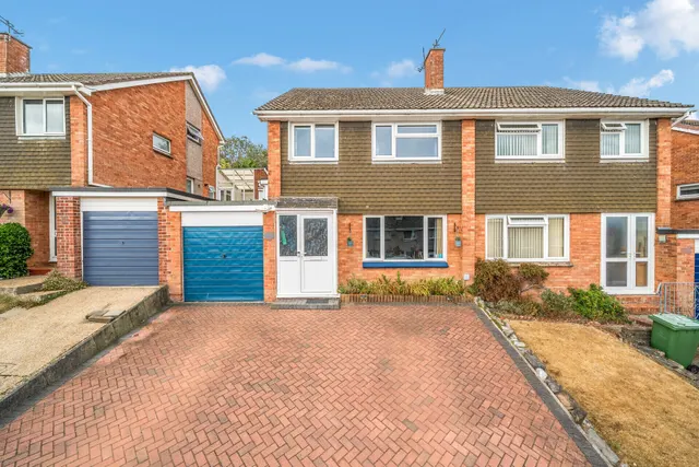 Lalebrick Road, Plymouth, PL9