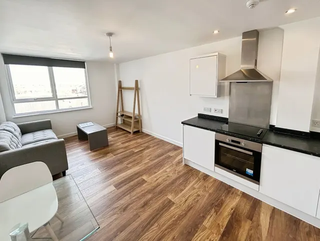 35 Skerton Road, Manchester, M16 0TR, photo 1