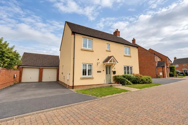 O'connor Close, Staunton, GL19, photo 1