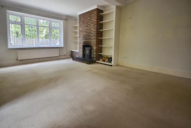 Ifield Road, Charlwood, RH6, photo 3