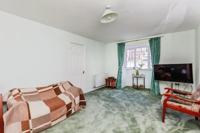 Kensington Close, St. Leonards-On-Sea, TN38, photo 3
