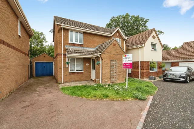 Steggles Drive, Roydon, IP22, photo 1