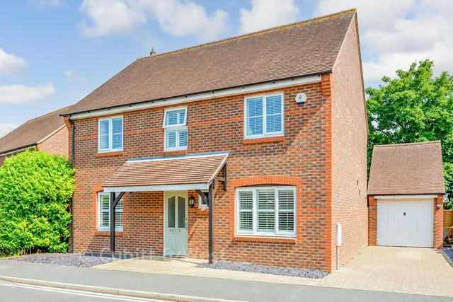 Walwyn Close, PO20, photo 1