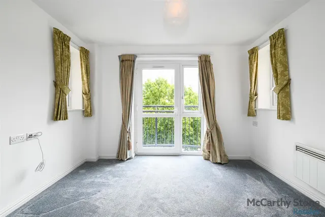 Avenue Road, Lymington, SO41, photo 3