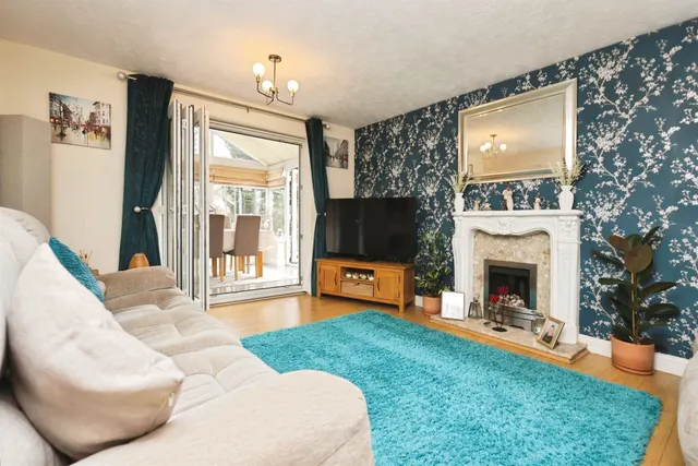 Belle Vue Gardens, Rowley Regis, B65, photo 2