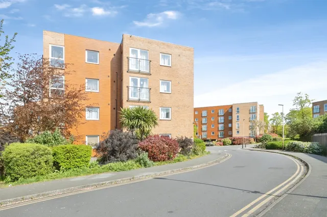 Pavilion Close, Leicester, photo 1