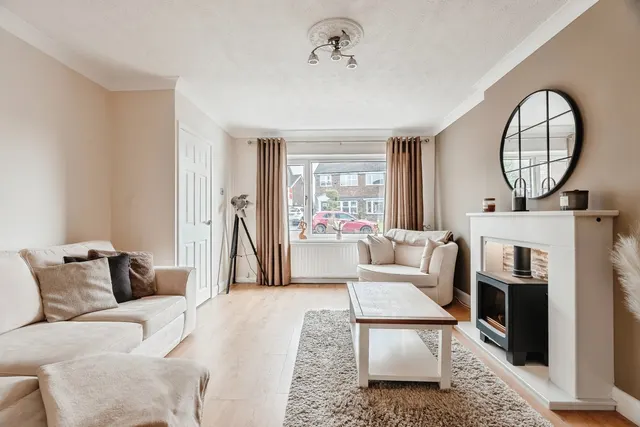 Photo 3 — Talbot Drive, Briercliffe, Burnley, Lancashire, BB10
